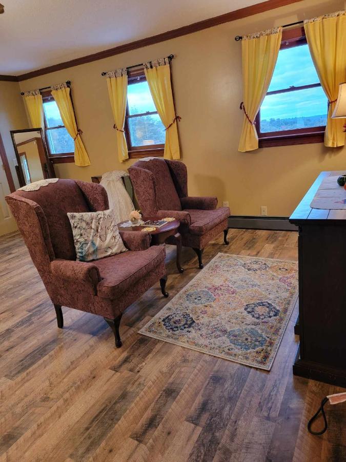Floyd Moonlight Manor Bed & Breakfast מראה חיצוני תמונה