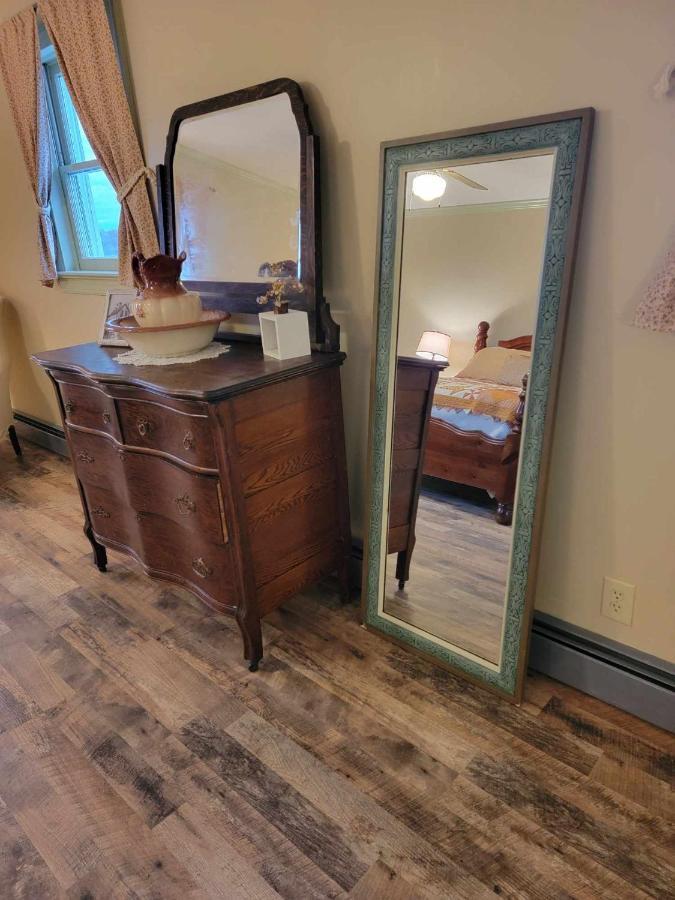 Floyd Moonlight Manor Bed & Breakfast מראה חיצוני תמונה