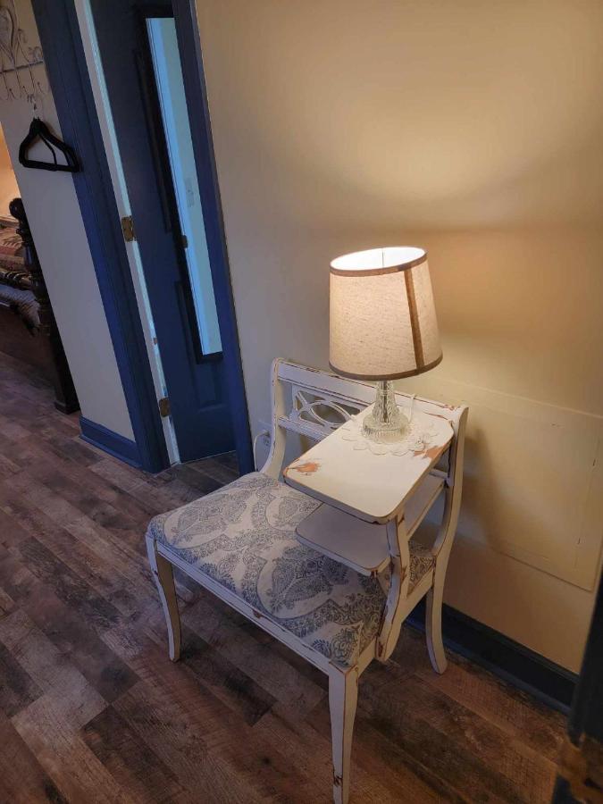 Floyd Moonlight Manor Bed & Breakfast מראה חיצוני תמונה
